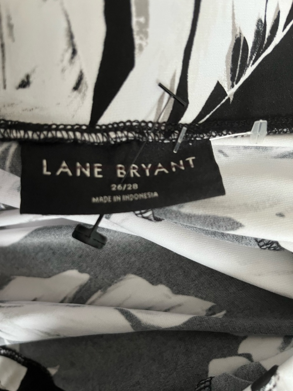 Lane Bryant Black and White Tropical Print A-Line Skirt - Picture 14 of 16